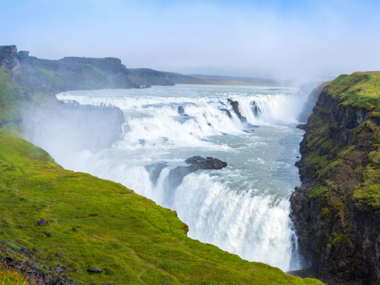 Three of the best waterfalls around the world - Saga