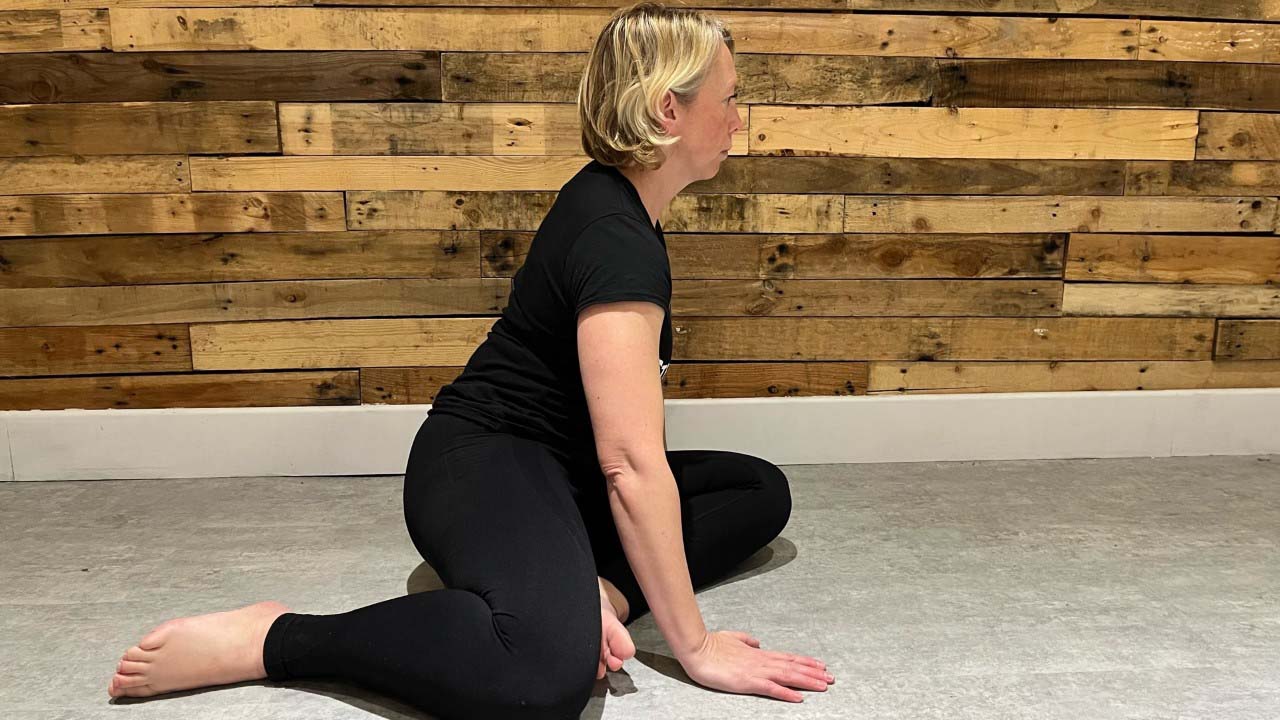 Modified-Pigeon-pose helps improve flexibility 
