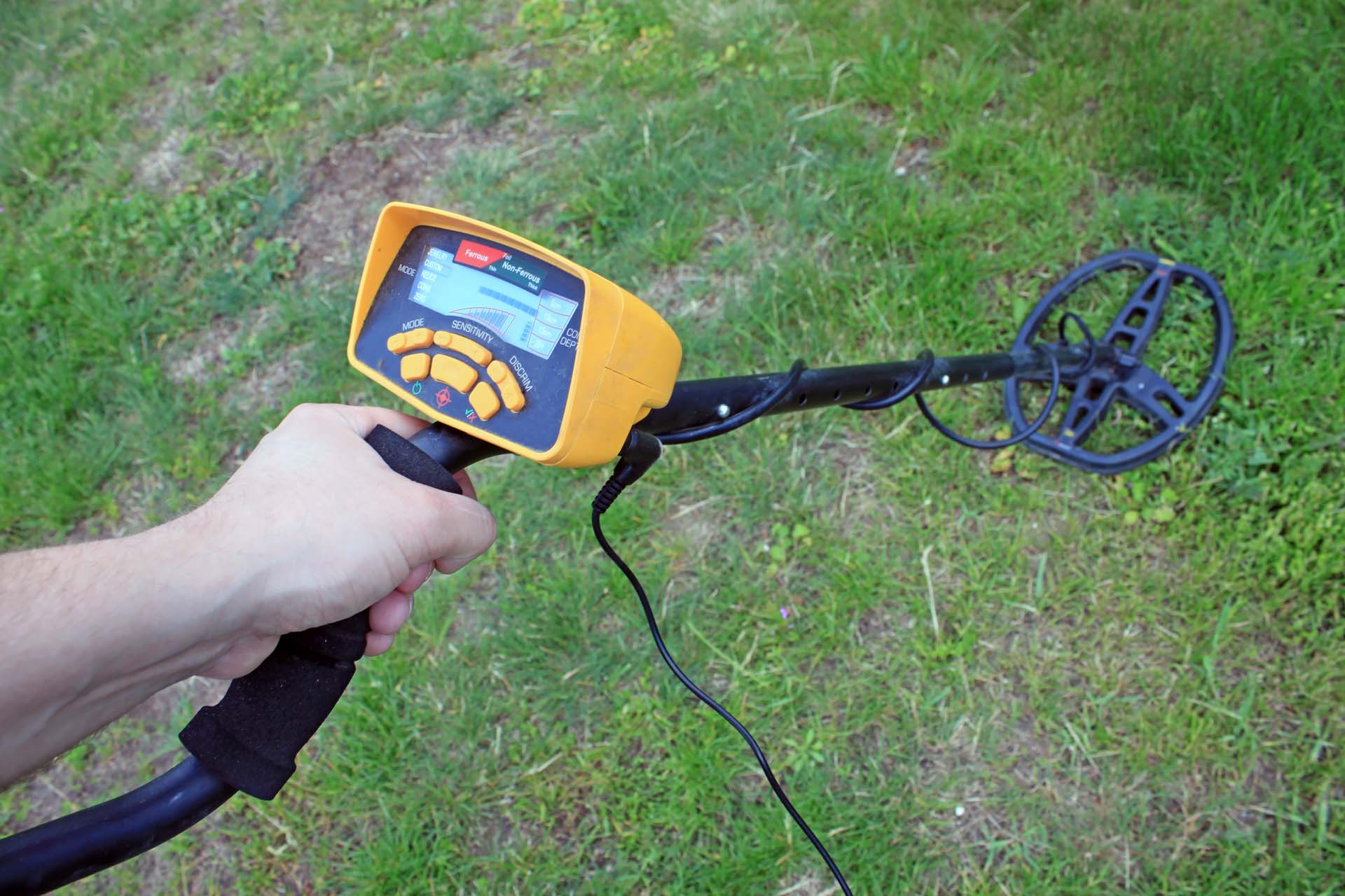Take your time to choose the right metal detector