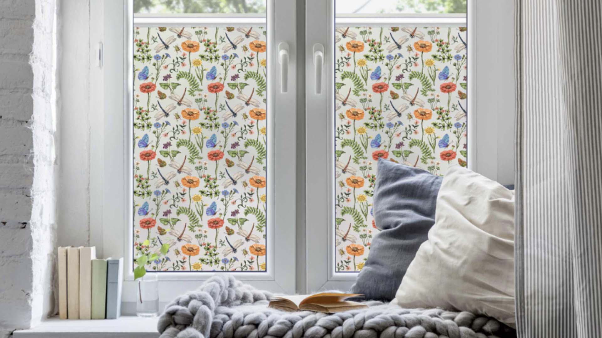 A room with patterned wallpaper