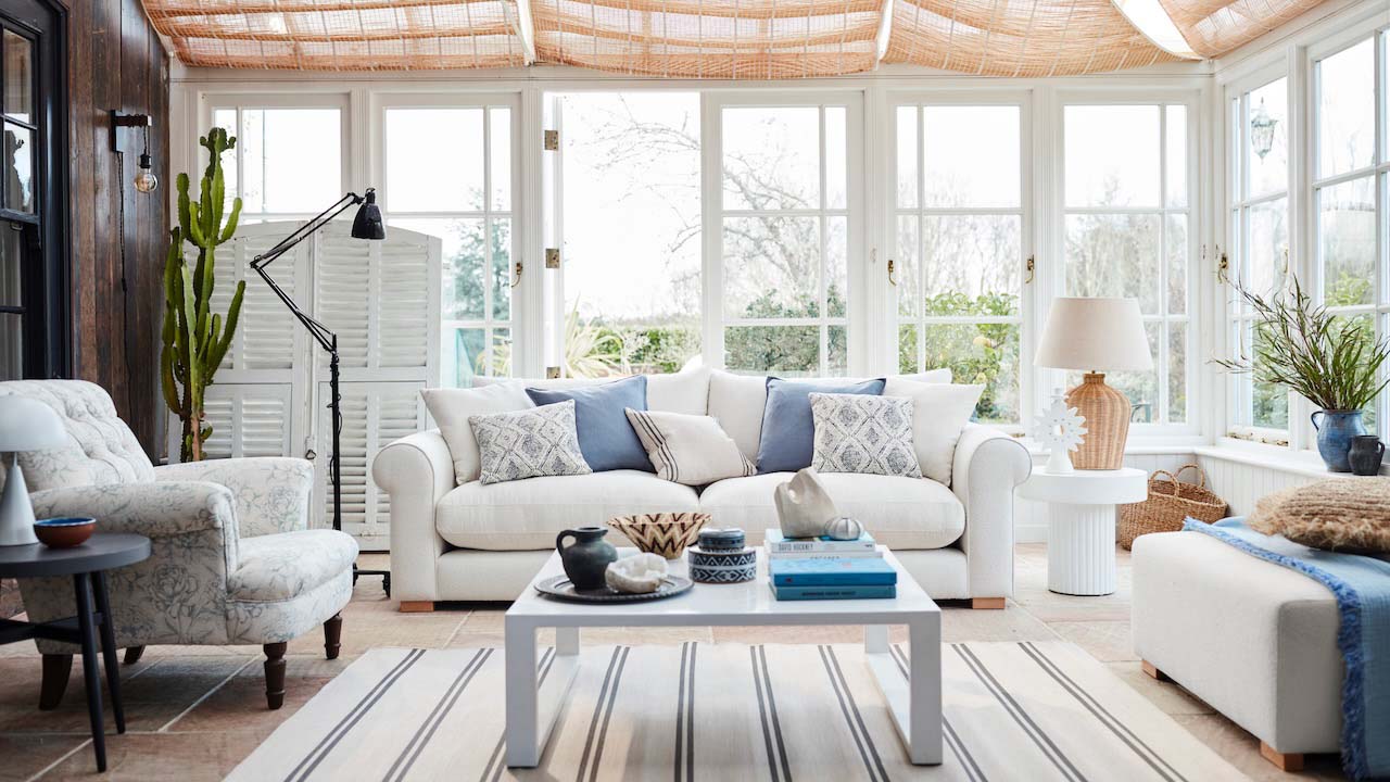 beautiful white conservatory furniture