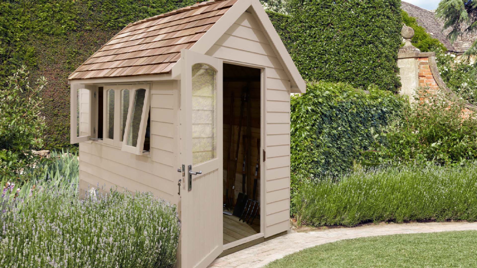 A small cream garden room