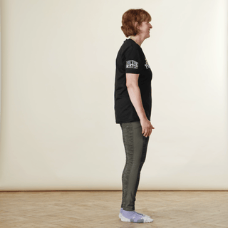 demo of a reverse lunge