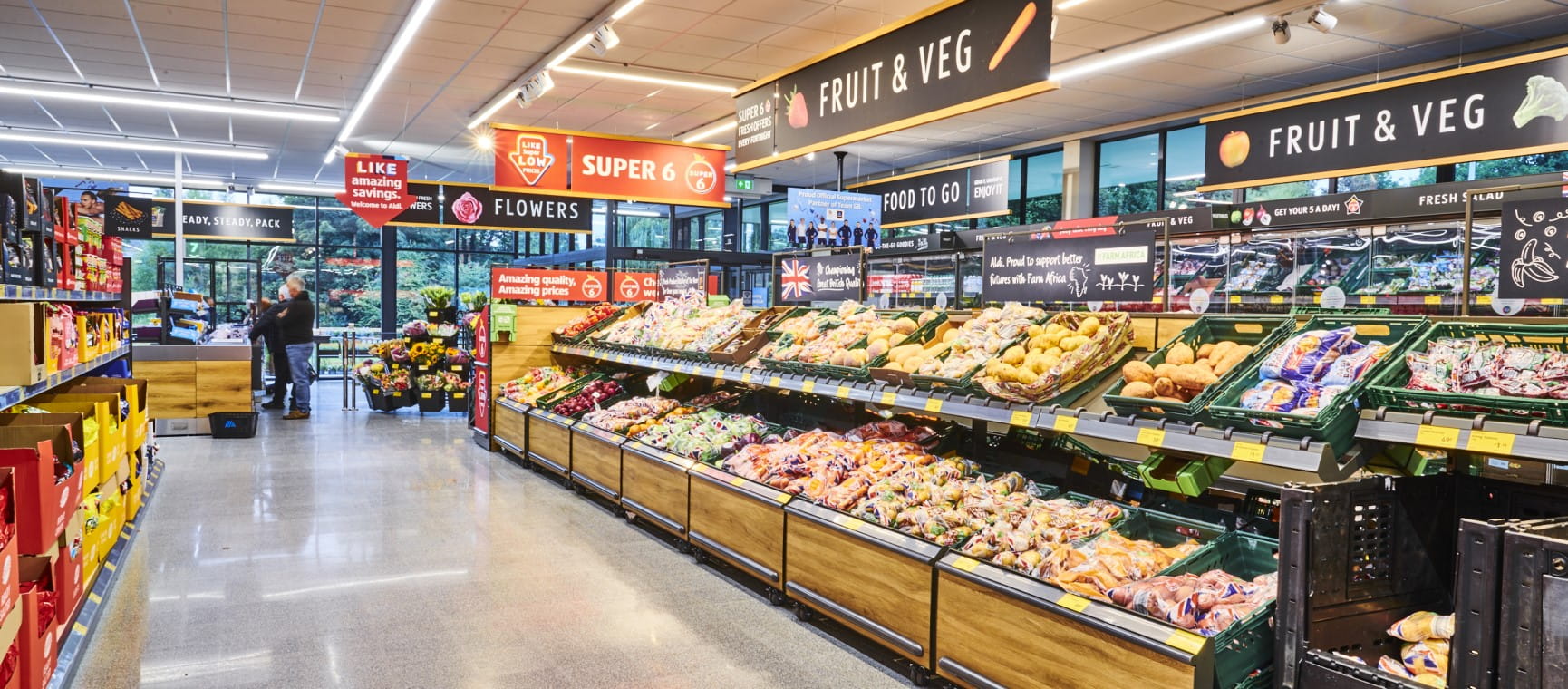 The Aldi fresh food aisle | Aldi