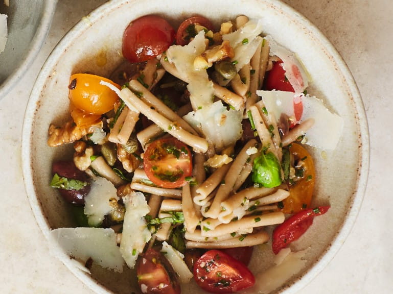 Toasted walnuts, fresh tomatoes and pasta | Lizzie Mayson