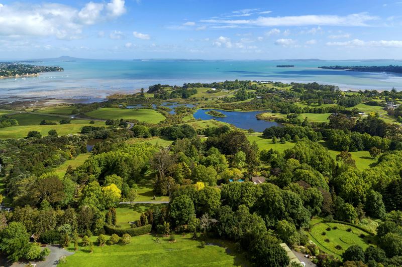 Ayrlies Garden, nr Auckland, New Zealand