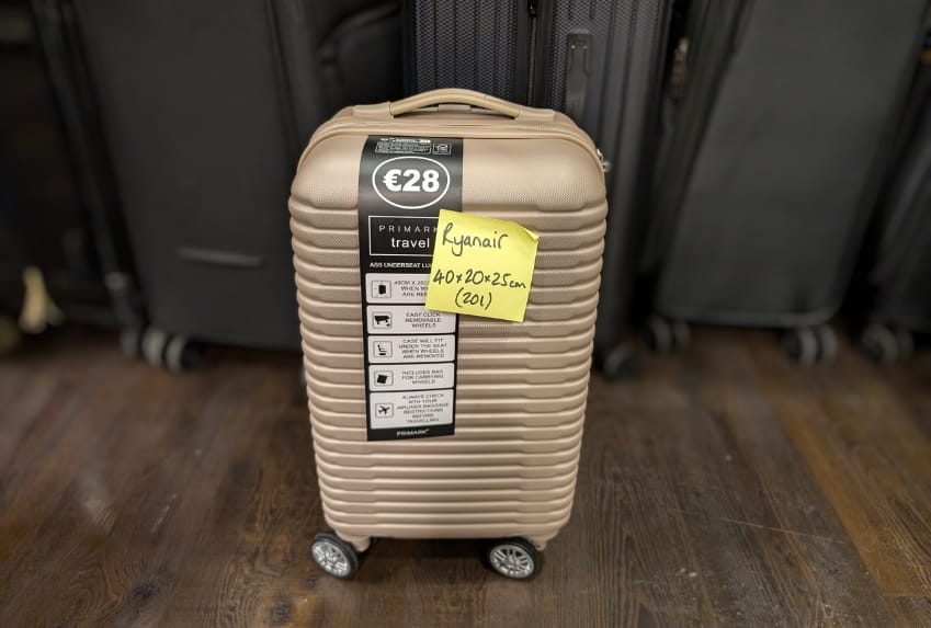 Ryanair underseat bag allowance