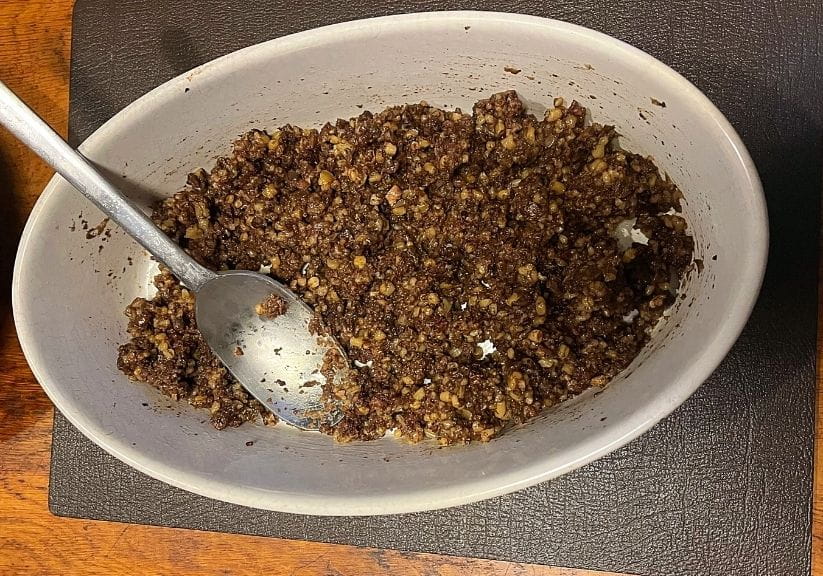 a white bowl containing Stahly haggis