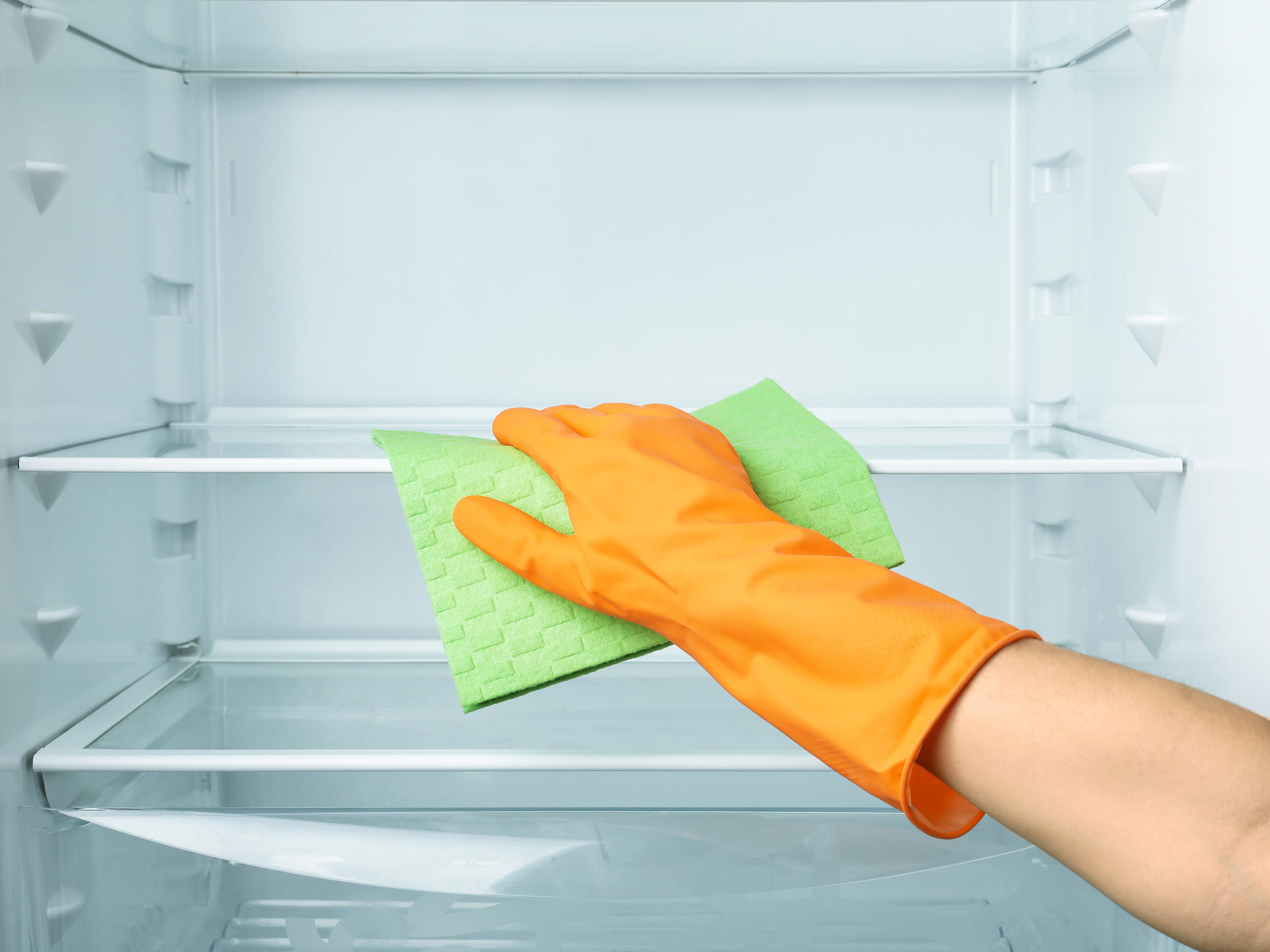 Cleaning a fridge