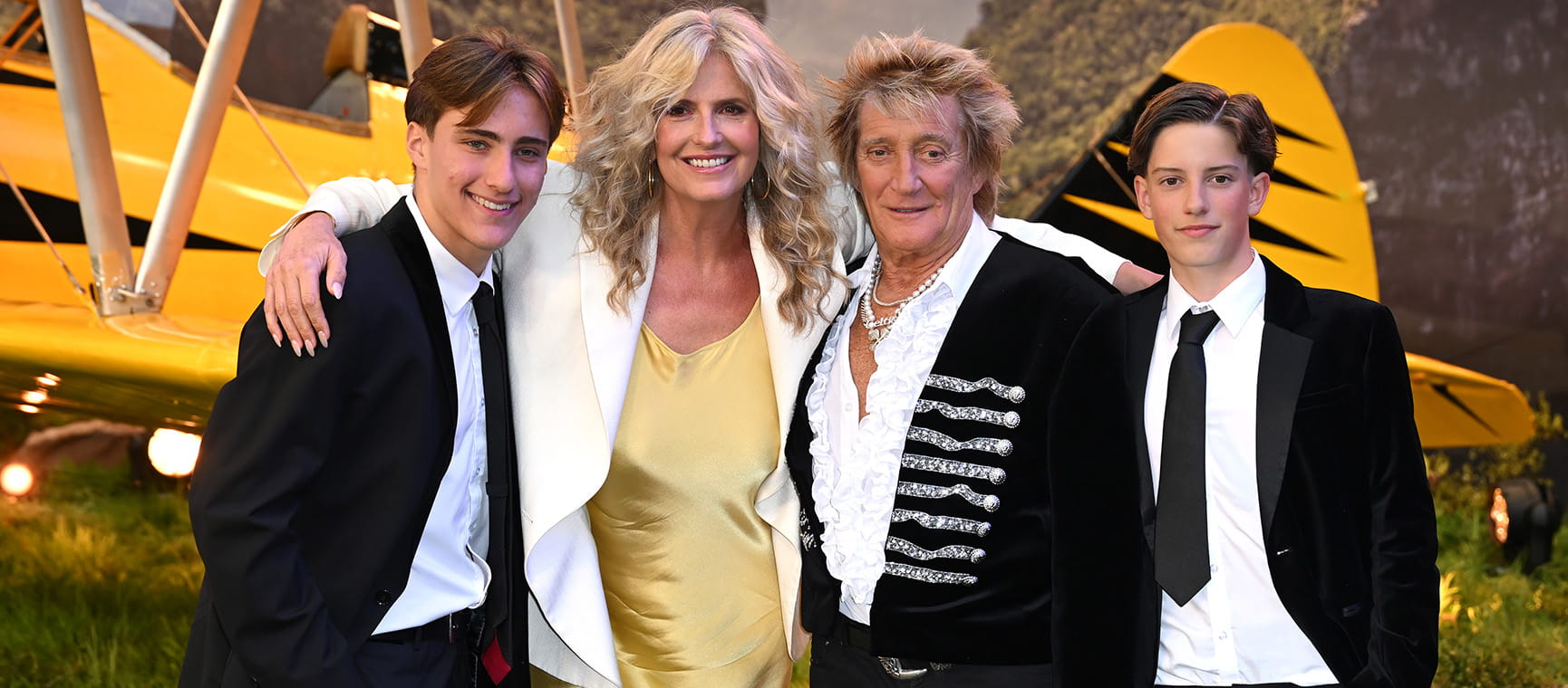 Penny Lancaster and Rod Steward with their two sons