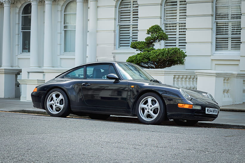 A black Porsche 911 993