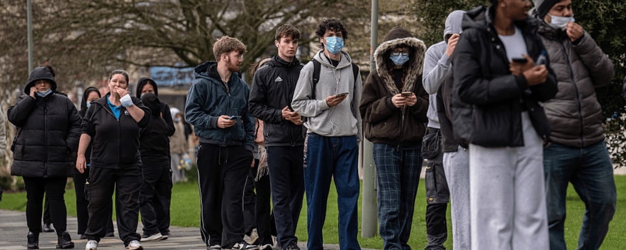 Students in Kent queueing for meningitis antibiotics
