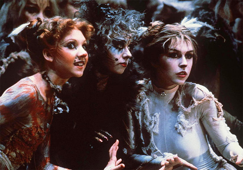 Elaine Paige starring in Cats with with Bonnie Langford and Finola Hughes