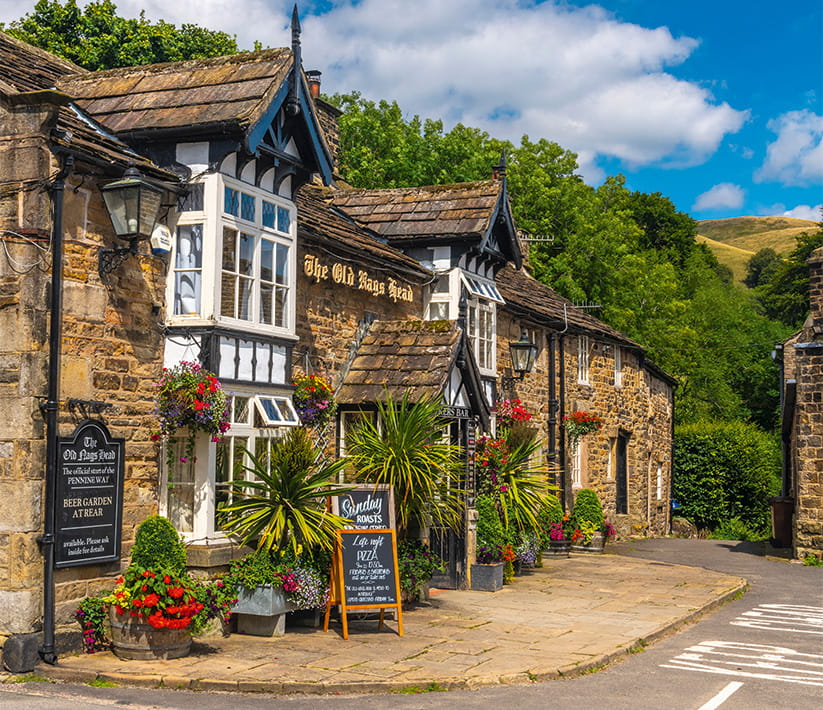 The Old Nags Head pub at the start of the Pennine Way